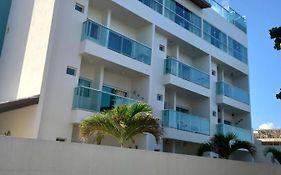 Flat beira mar a 300m das piscinas de Porto Mahalo Residence 05 P- ate 6 pessoas